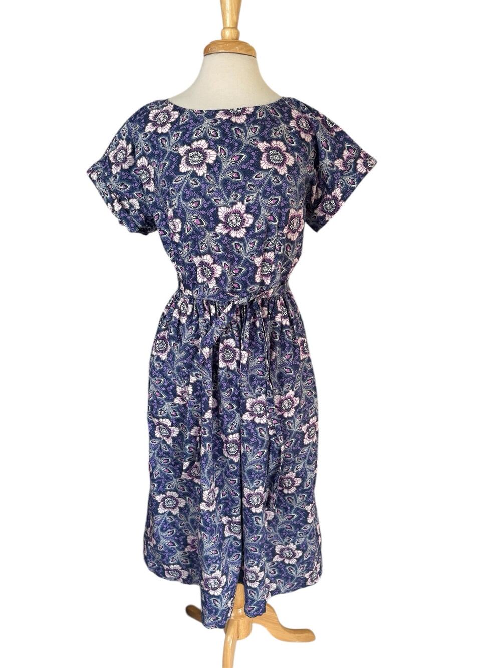 TALBOTS Purple Blue Floral Paisley 100% Cotton Dress Size 8 Gold Button Belted